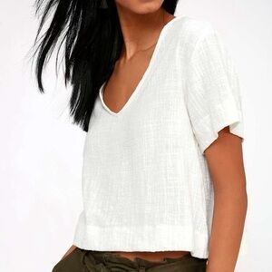 Lulus Signorina White Short Sleeve 100% Cotton Breezy Linen Casual Tee - Small